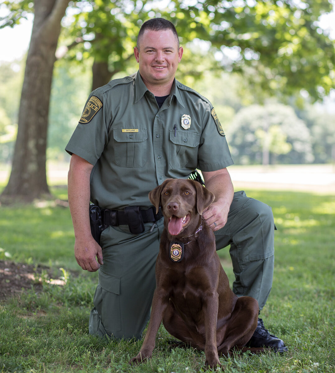 CPO Ian Ostlund اور K9 Reese